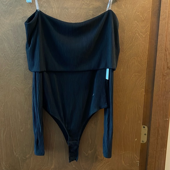 NWT! Off the Shoulder Bodysuit - Picture 1 of 6